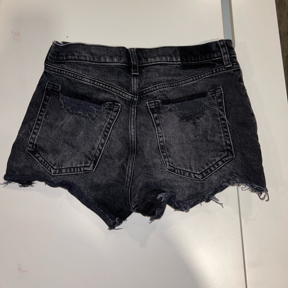 Abercrombie and Fitch high rise mom short - Picture 2 of 2
